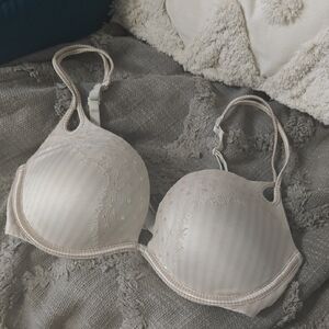 Victoria's Secret Pink & White Pushup Bra